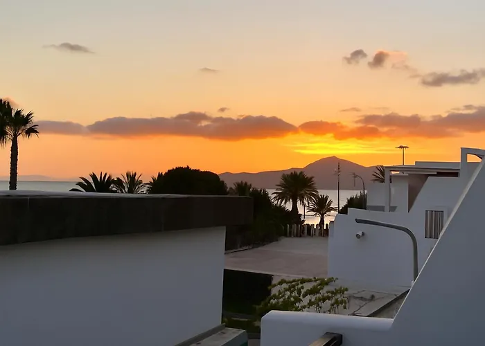 Corallo Artdesign 100 M From The Lejlighed Puerto del Carmen (Lanzarote)